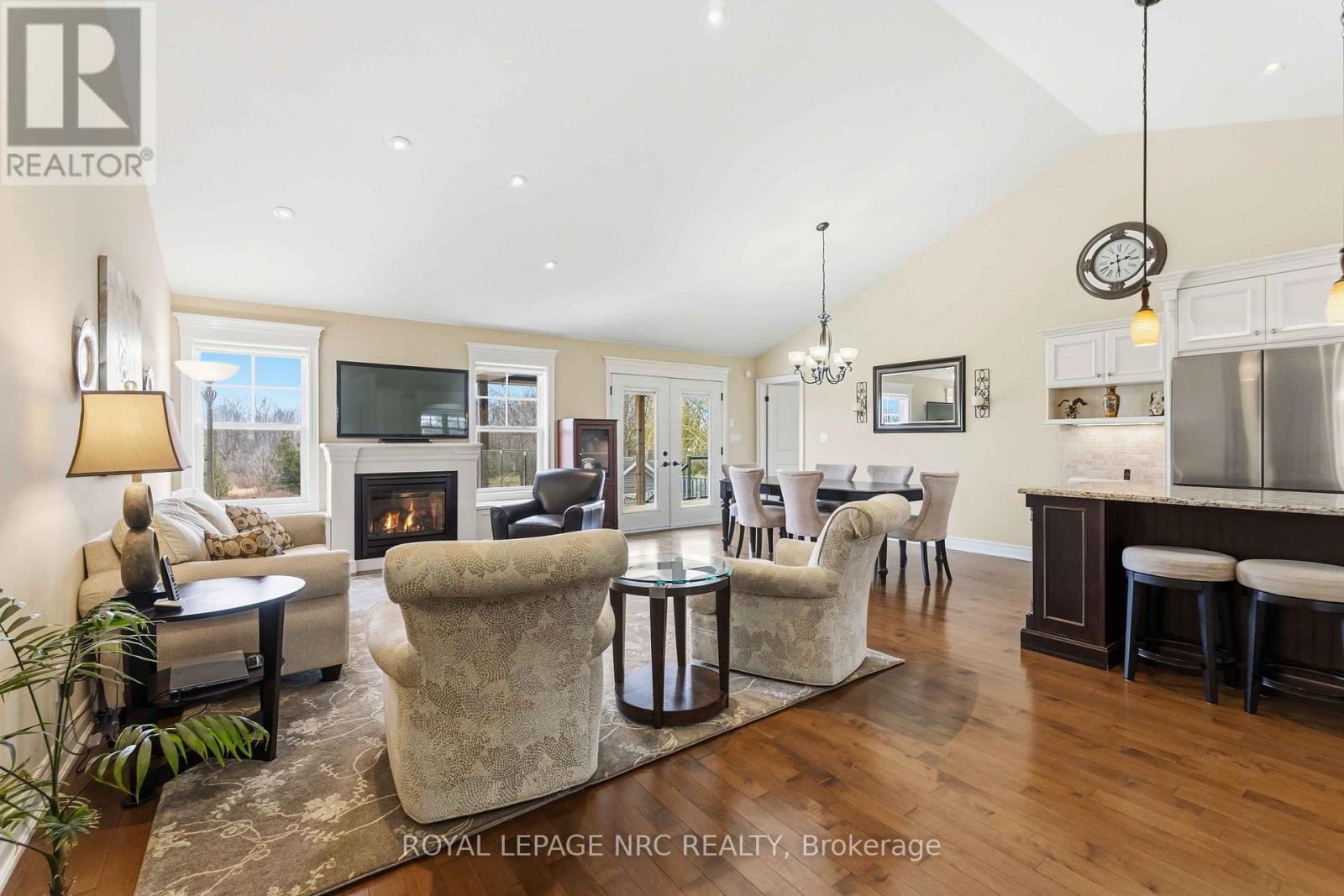 2773 Centre Street, Pelham, Ontario  L2R 6P7 - Photo 8 - X12870472