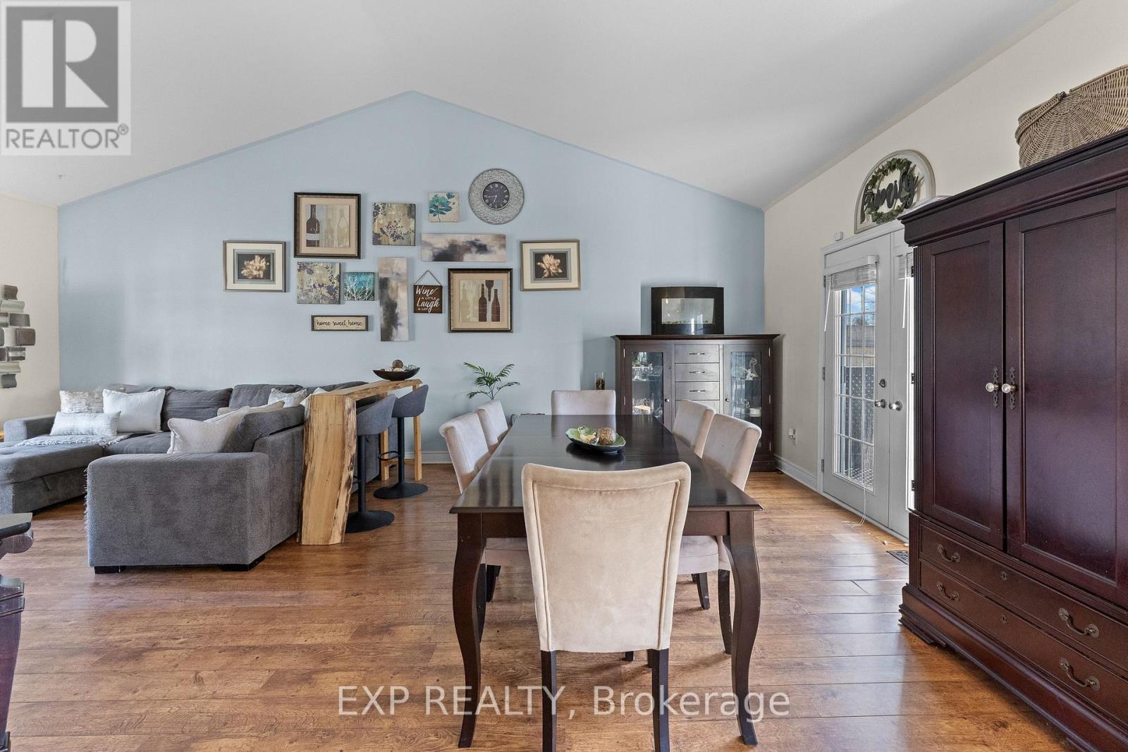 735 Nancy Road, Fort Erie (Lakeshore), Ontario  L2A 6P8 - Photo 12 - X12870476