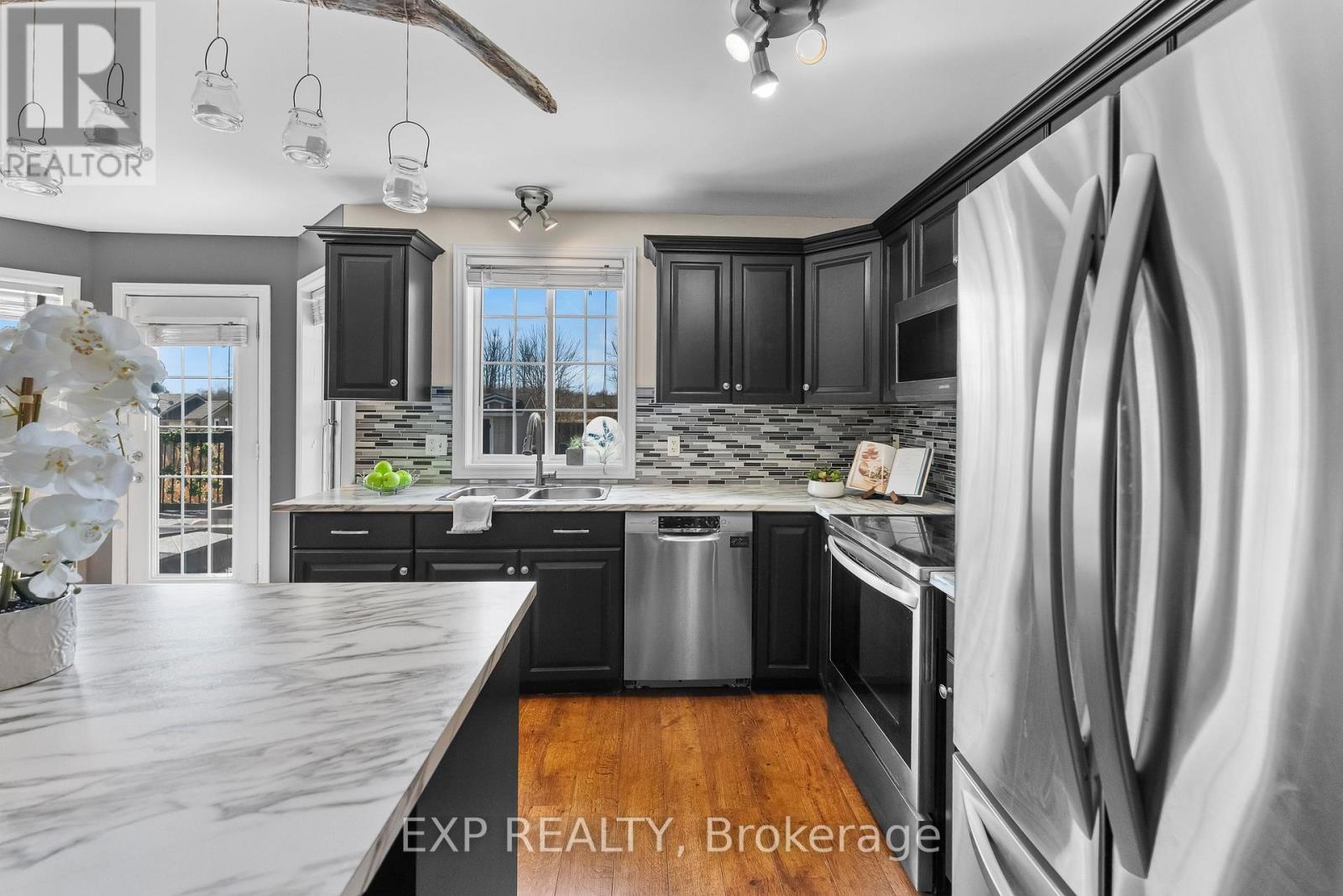 735 Nancy Road, Fort Erie (Lakeshore), Ontario  L2A 6P8 - Photo 18 - X12870476