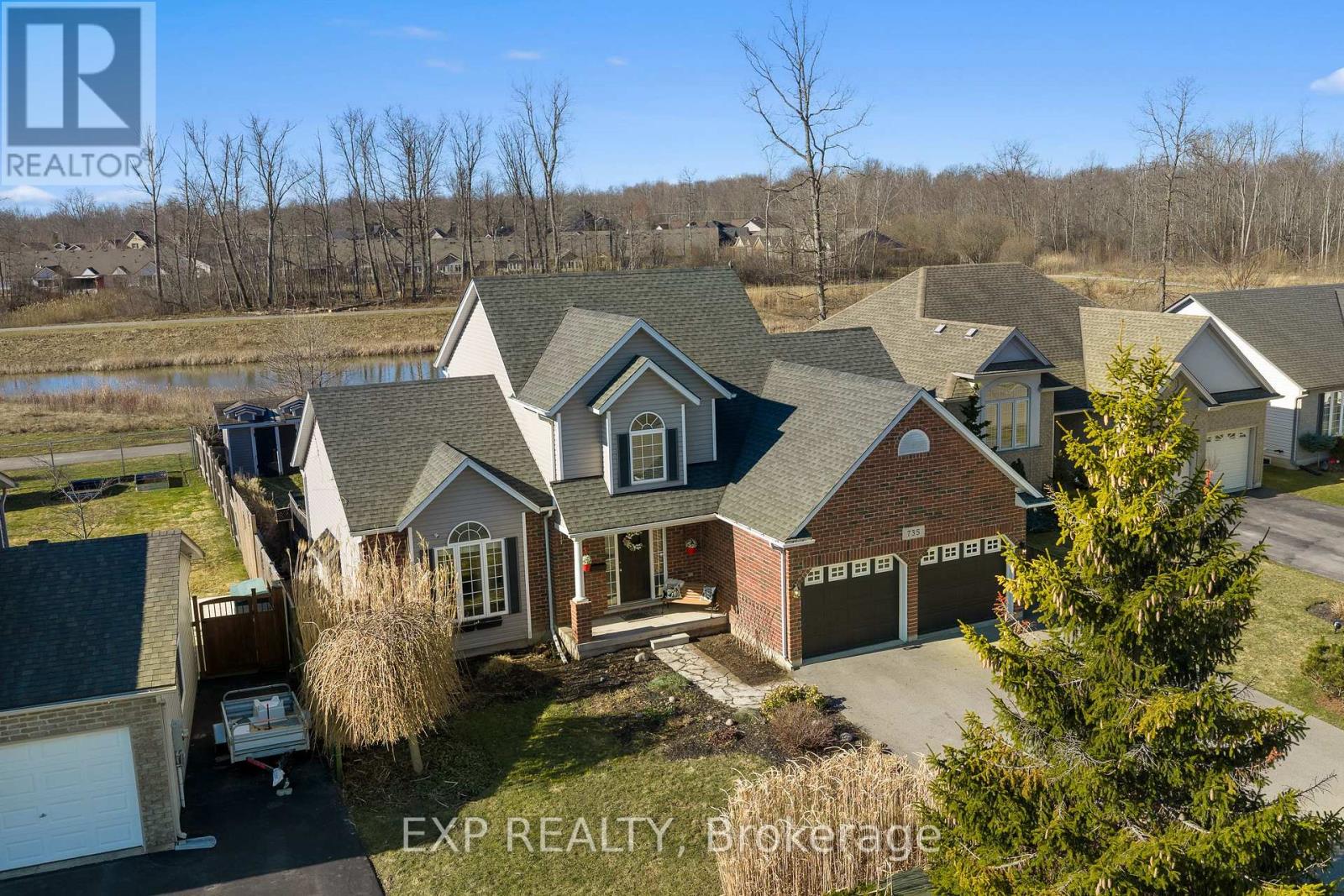 735 Nancy Road, Fort Erie (Lakeshore), Ontario  L2A 6P8 - Photo 2 - X12870476