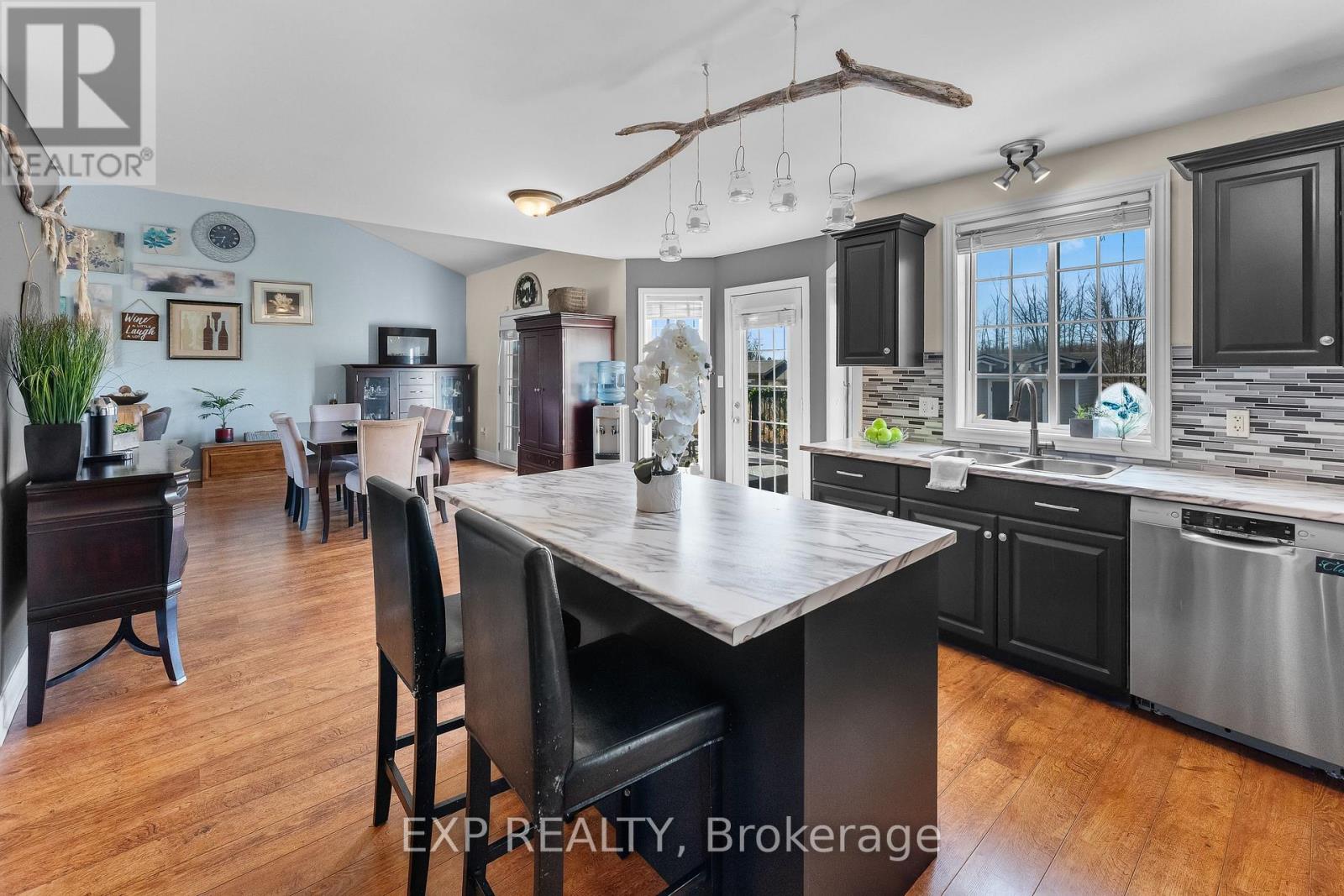 735 Nancy Road, Fort Erie (Lakeshore), Ontario  L2A 6P8 - Photo 20 - X12870476