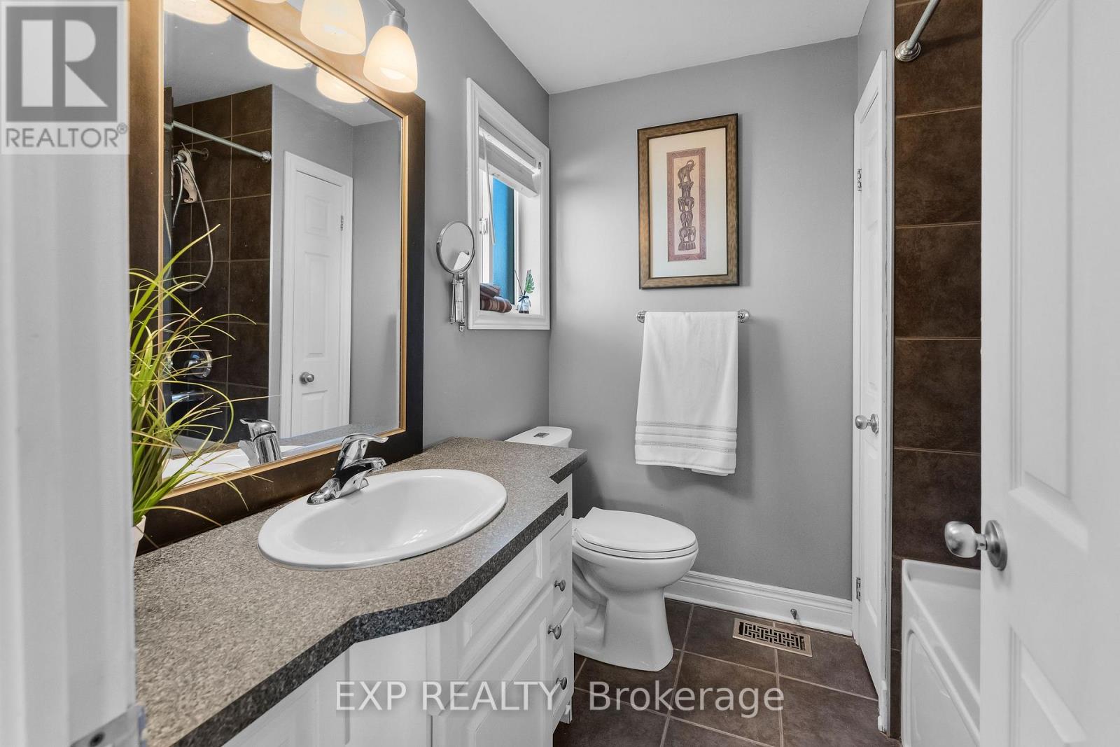 735 Nancy Road, Fort Erie (Lakeshore), Ontario  L2A 6P8 - Photo 26 - X12870476