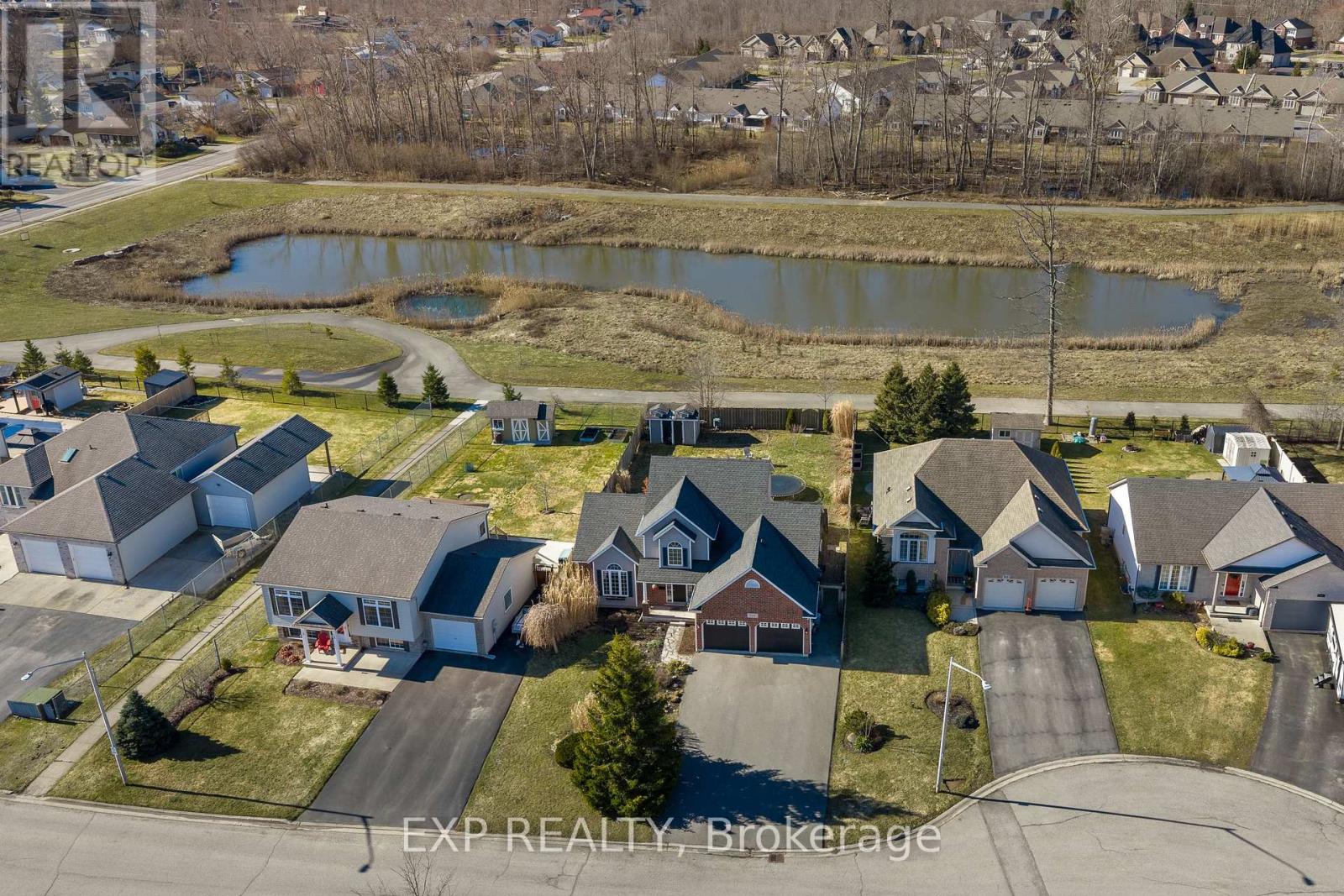 735 Nancy Road, Fort Erie (Lakeshore), Ontario  L2A 6P8 - Photo 4 - X12870476