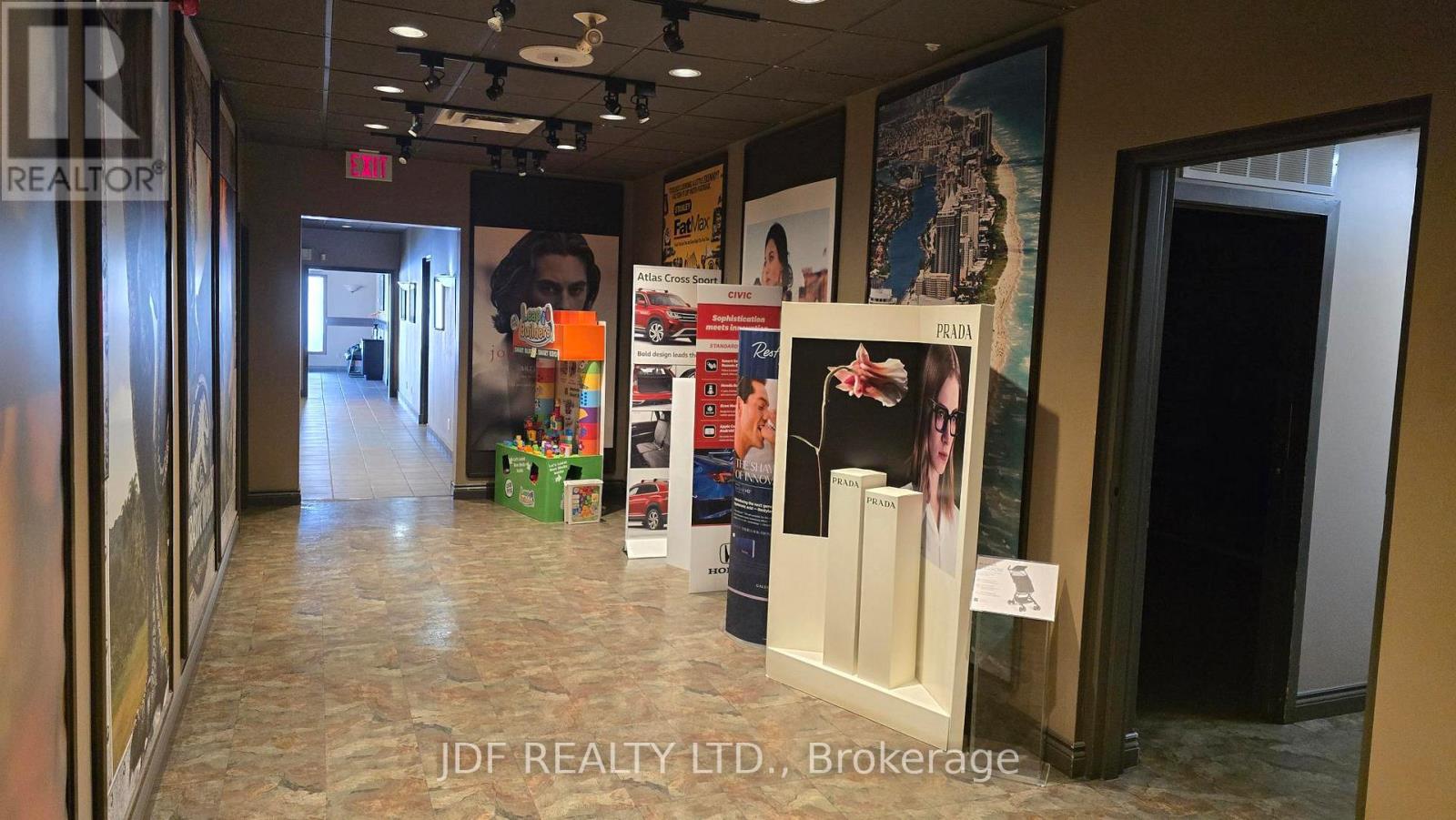 75 Denison Street, Markham (Milliken Mills West), Ontario  L3R 1B5 - Photo 9 - N12870456