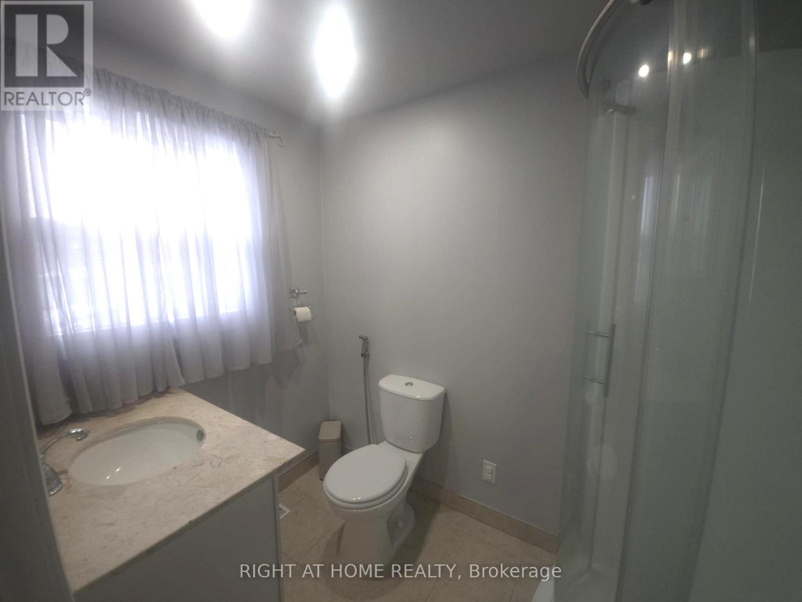 13 Spring Street, Whitchurch-Stouffville (Stouffville), Ontario  L4A 7X1 - Photo 30 - N12870520