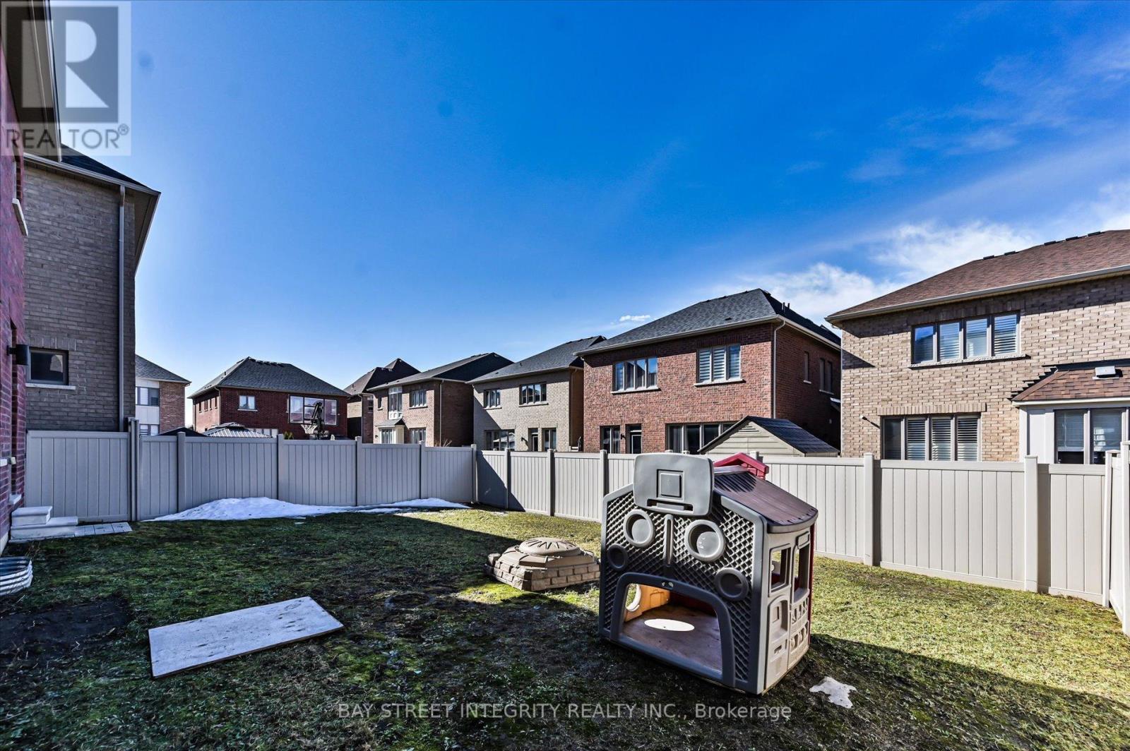 6 Red Rose Lane, East Gwillimbury (Holland Landing), Ontario  L9N 0V1 - Photo 46 - N12870546