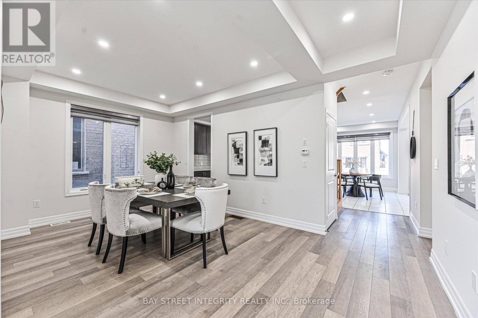 6 Red Rose Lane, East Gwillimbury (Holland Landing), Ontario  L9N 0V1 - Photo 8 - N12870546