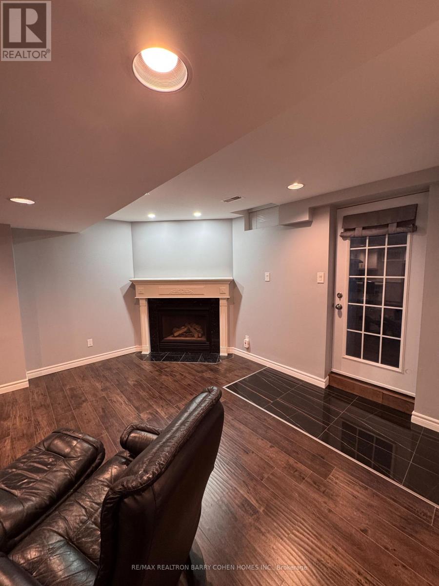 Basement - 493 Worth Boulevard, Vaughan (Beverley Glen), Ontario  L4J 8A9 - Photo 5 - N12870552