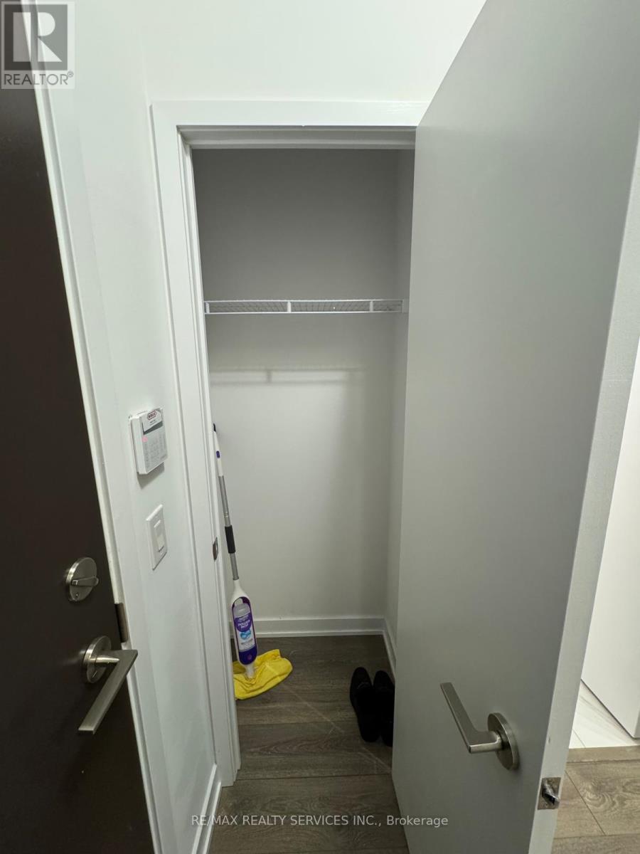 1912 - 38 Honeycrisp Crescent, Vaughan (Vaughan Corporate Centre), Ontario  L4K 0M8 - Photo 10 - N12870562