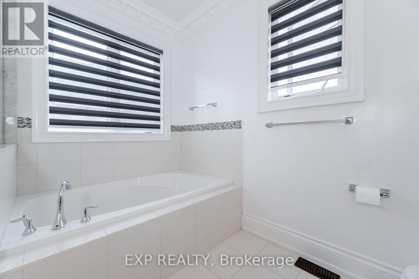 190 Torrey Pines Road, Vaughan (Kleinburg), Ontario  L4H 3N5 - Photo 26 - N12870576