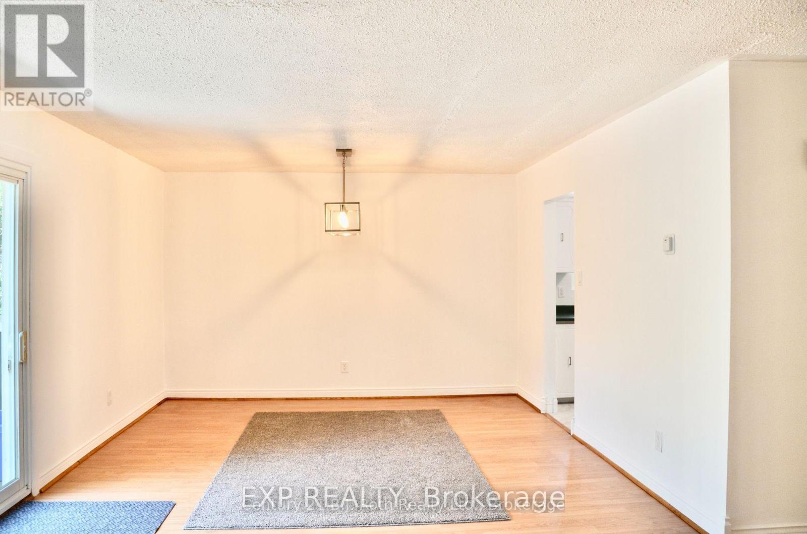 Upper - 12 King's Court, Orillia, Ontario  L3V 6S4 - Photo 8 - S12870668