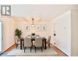 UPPER - 12 KING'S COURT, Orillia, Ontario