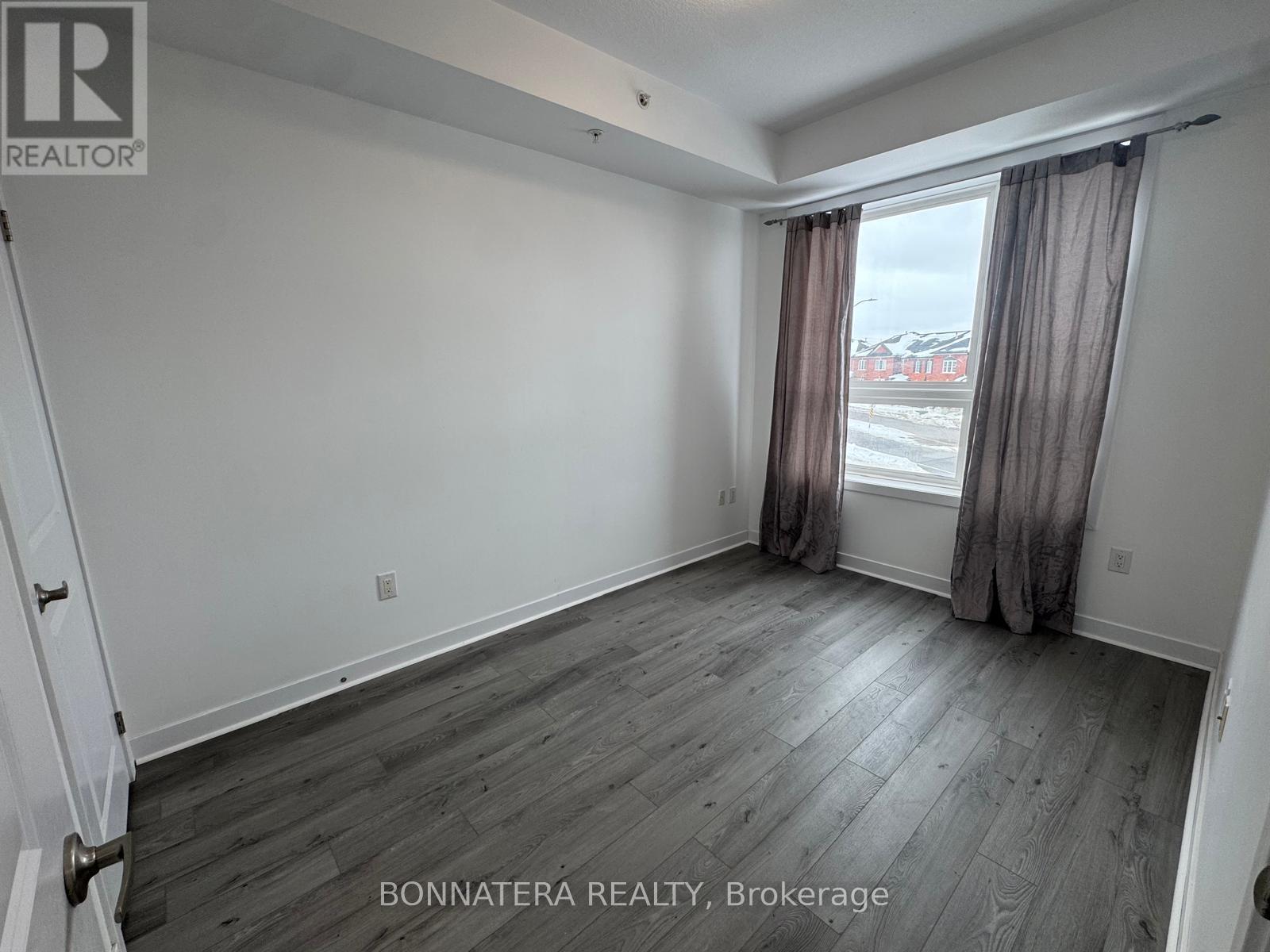 209 - 5010 Corporate Drive, Burlington, Ontario  L7L 0H6 - Photo 14 - W12870070