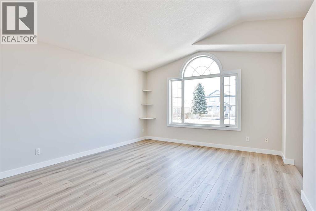 19 Heritage Lane W, Lethbridge, Alberta  T1K 7S5 - Photo 5 - A2280051