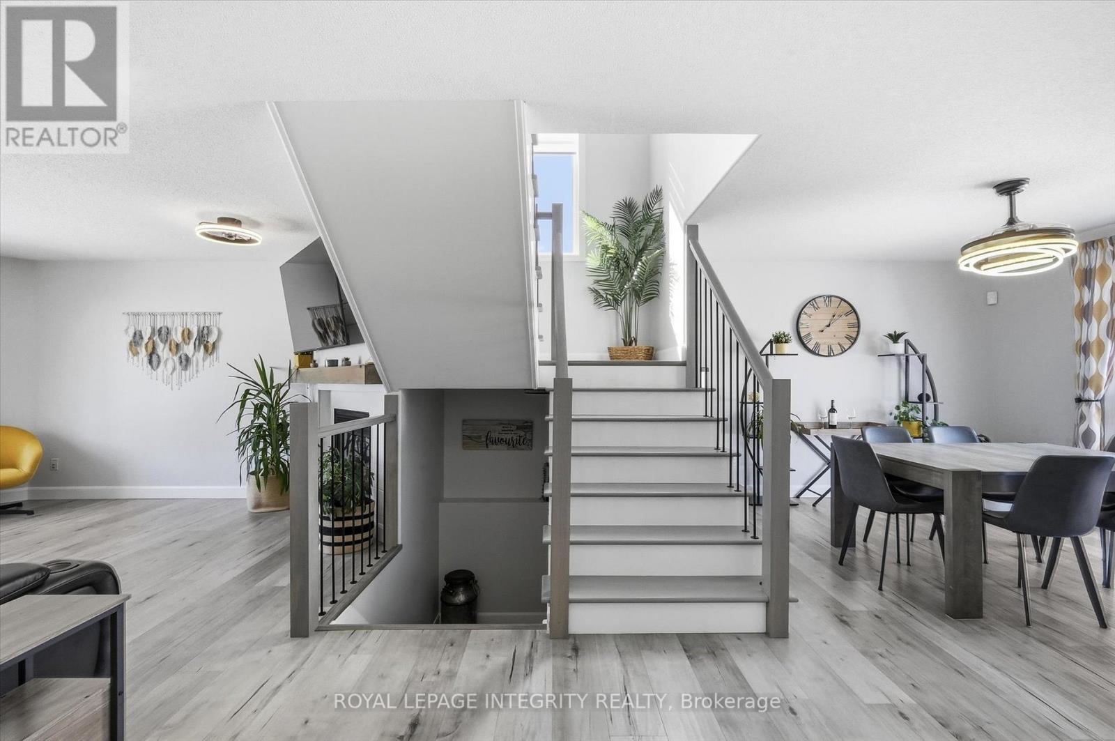 36 Frontenac Boulevard, Russell, Ontario  K0A 1W0 - Photo 19 - X12833104