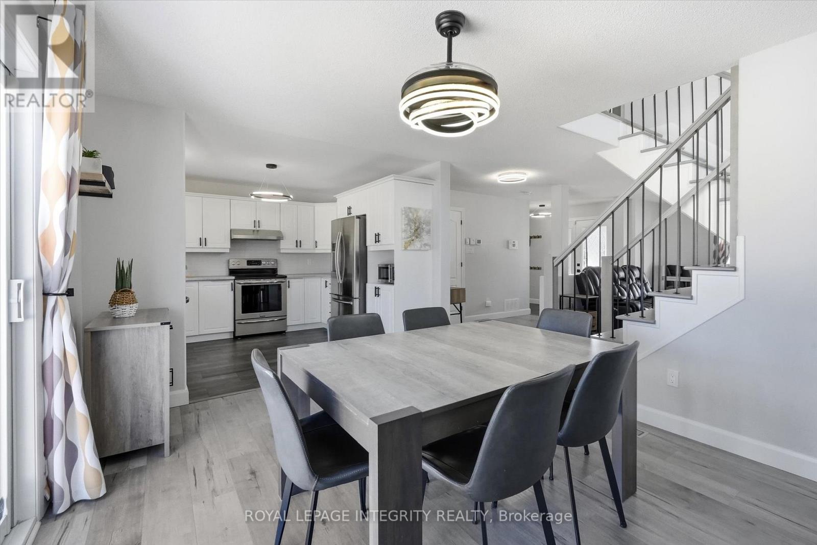 36 Frontenac Boulevard, Russell, Ontario  K0A 1W0 - Photo 13 - X12833104