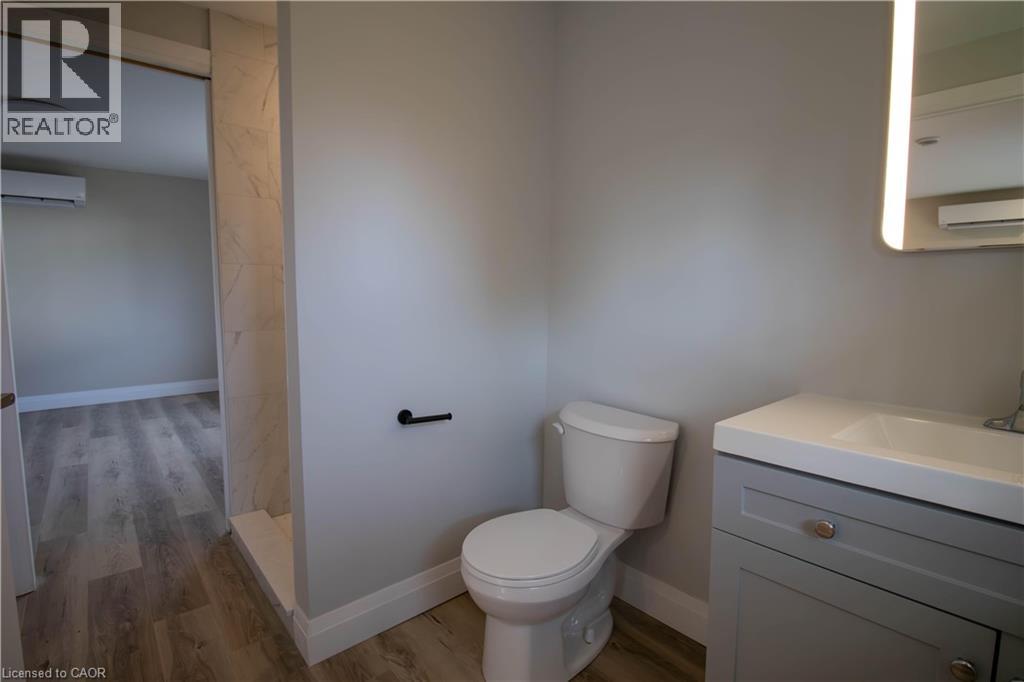 539 Woodlawn Road Unit# 3, Welland, Ontario  L3C 3K2 - Photo 10 - 40810053