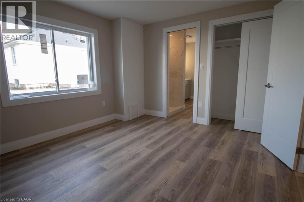 539 Woodlawn Road Unit# 3, Welland, Ontario  L3C 3K2 - Photo 6 - 40810053