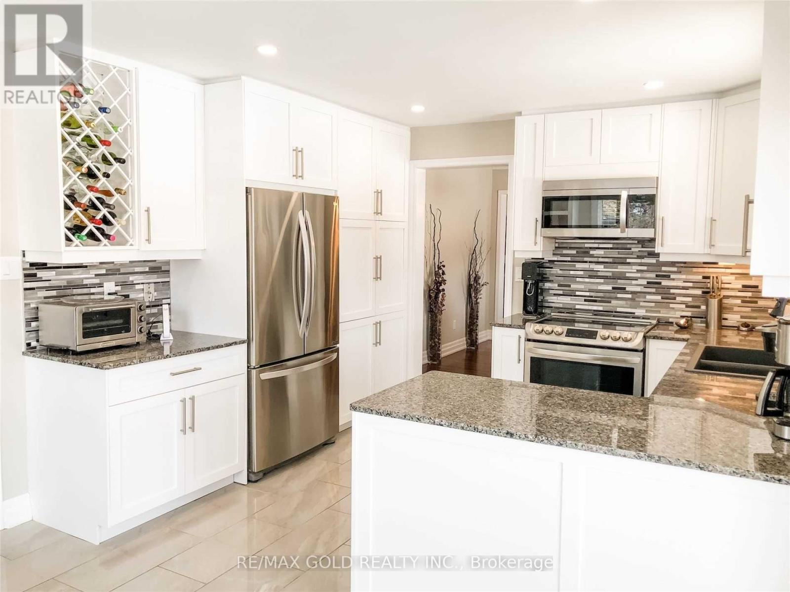 4 Glassford Court, Caledon, Ontario  L7K 0K7 - Photo 7 - W12870392