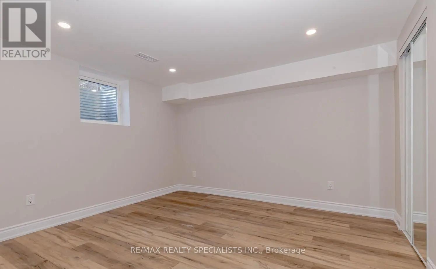 39 Seaborn Road, Brampton, Ontario  L6V 2B8 - Photo 12 - W12870464