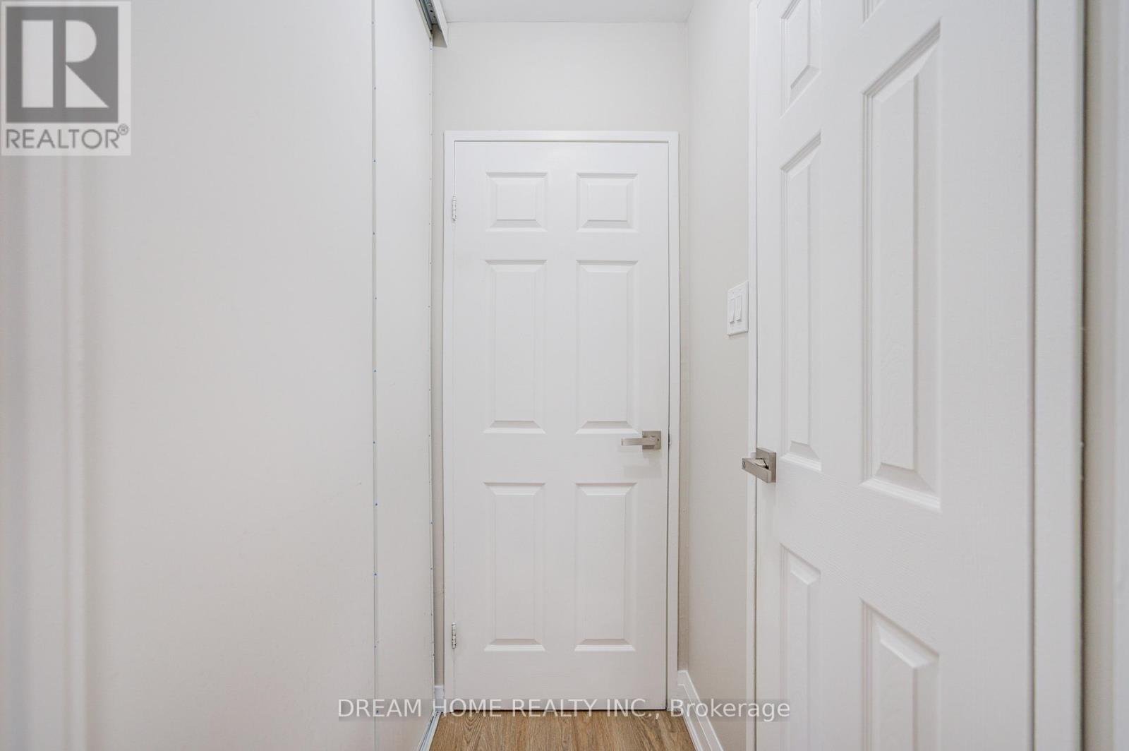 163 - 1395 Williamsport Drive, Mississauga (Applewood), Ontario  L4X 2T4 - Photo 24 - W12870596