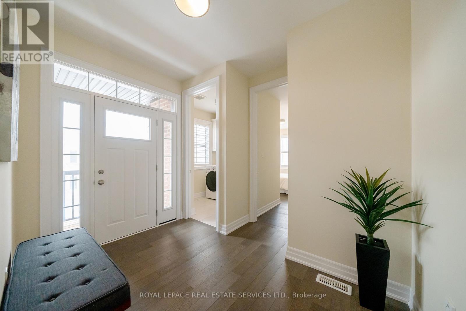 3209 Daisy Way, Oakville (Go Glenorchy), Ontario  L6M 1L4 - Photo 3 - W12870688