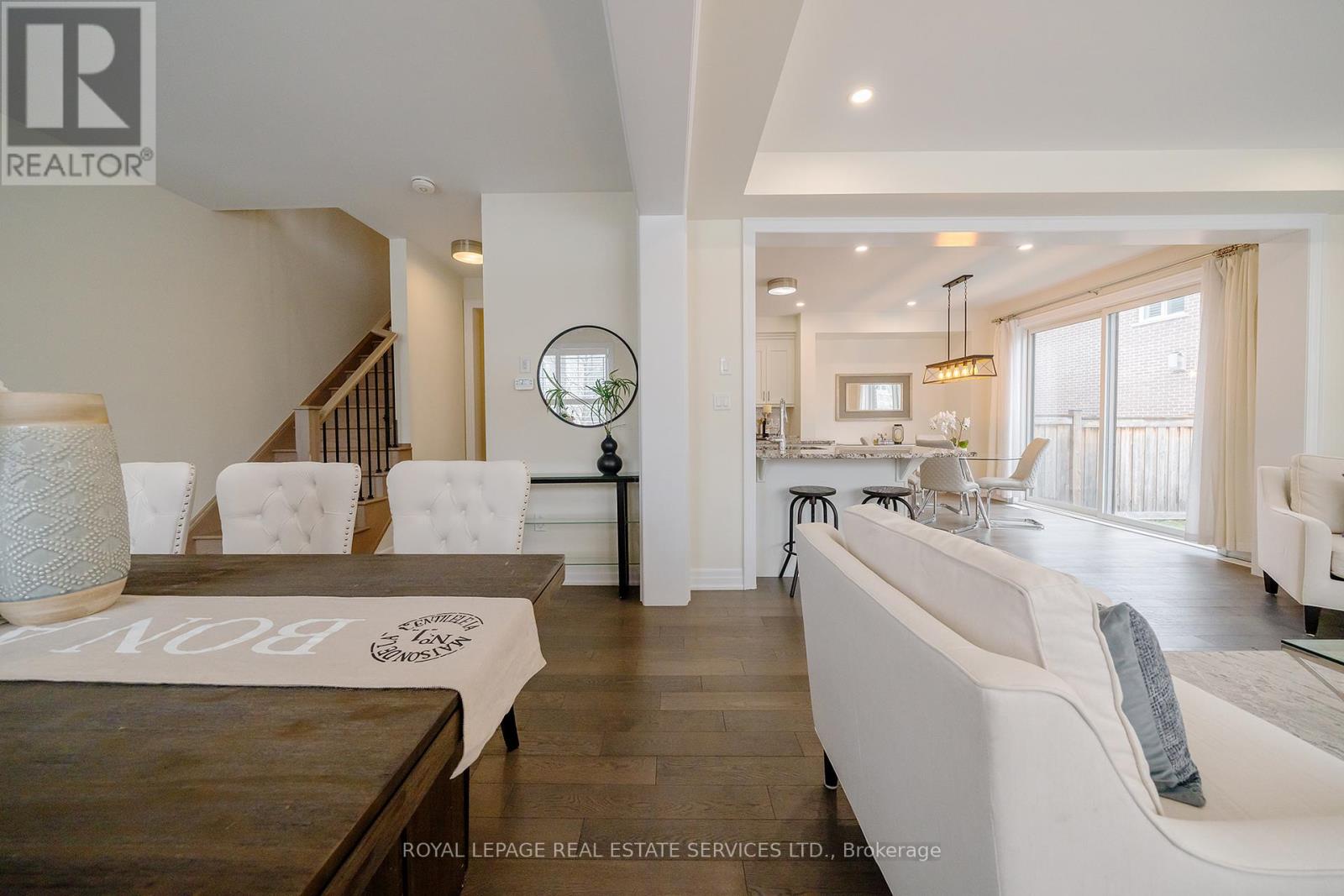 3209 Daisy Way, Oakville (Go Glenorchy), Ontario  L6M 1L4 - Photo 7 - W12870688