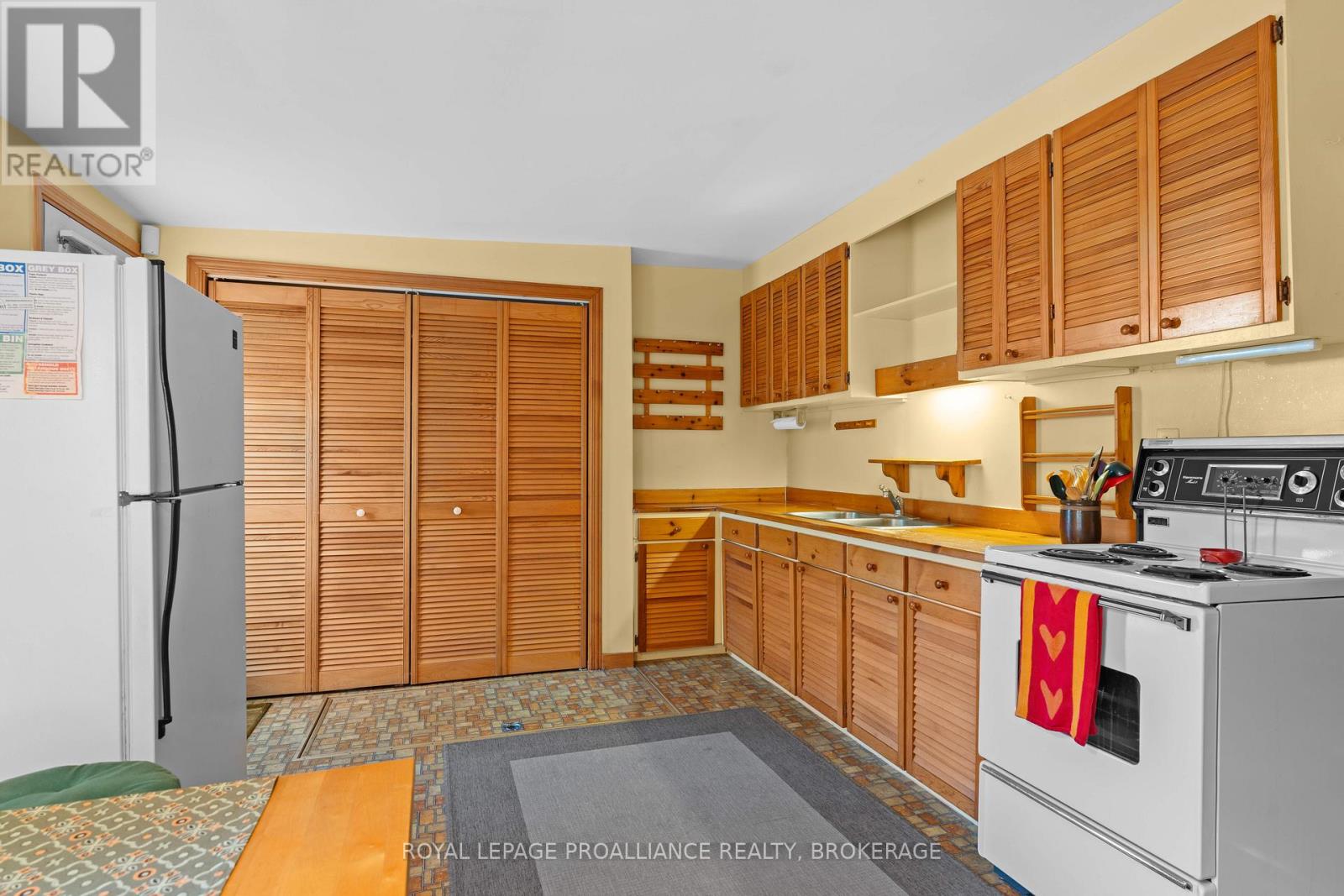 94 William Street, Kingston (Central City East), Ontario  K7L 2C5 - Photo 15 - X12870570