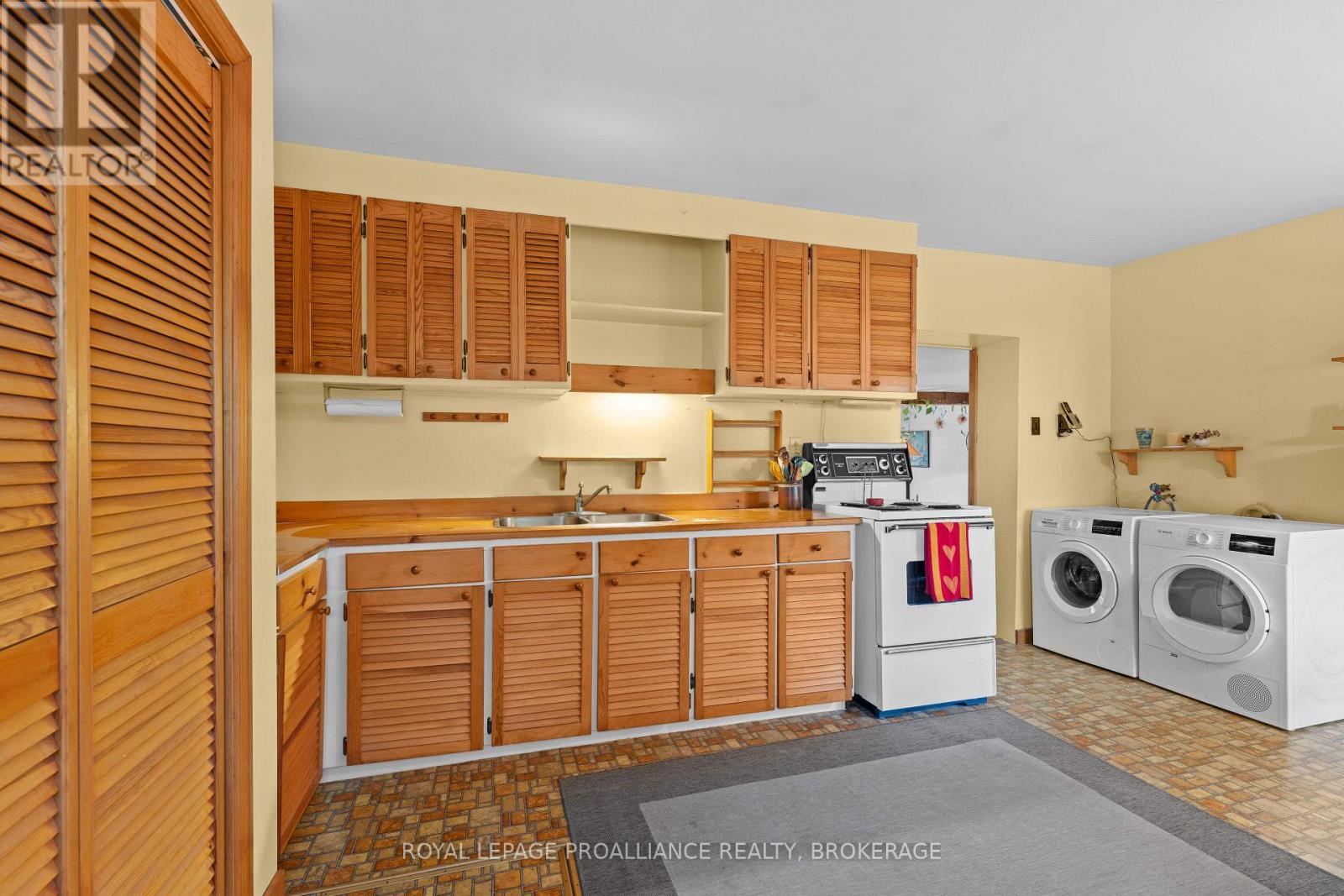 94 William Street, Kingston (Central City East), Ontario  K7L 2C5 - Photo 17 - X12870570