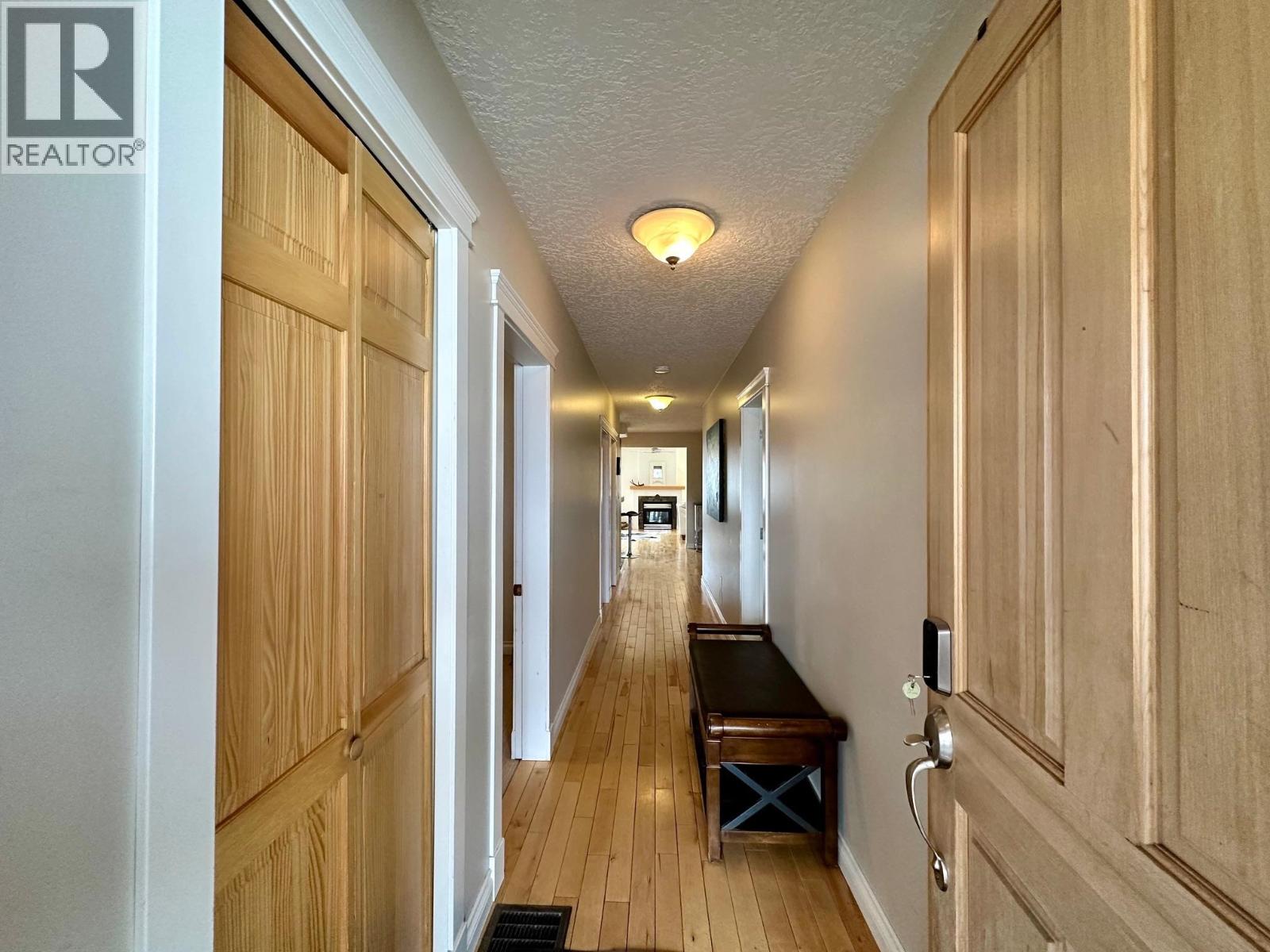 1171 Main Street, Smithers, British Columbia  V0J 2N0 - Photo 17 - C8076906