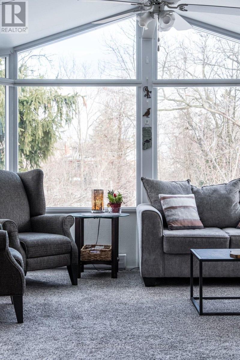 19 Chateau Court, Hamilton, Ontario  L9C 5P3 - Photo 17 - X12820486