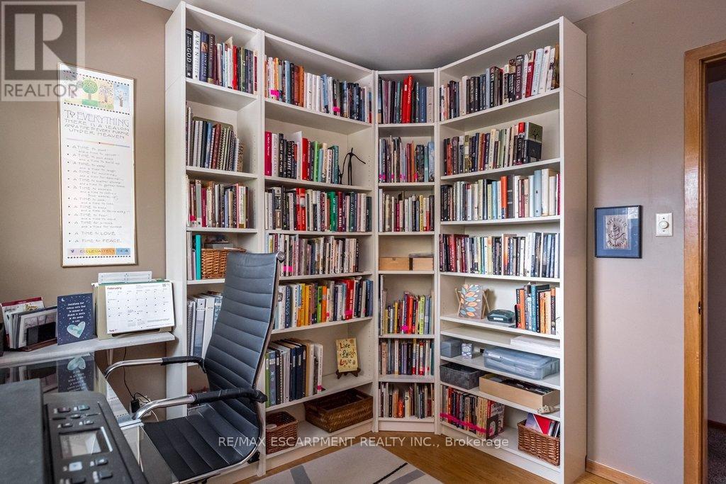 19 Chateau Court, Hamilton, Ontario  L9C 5P3 - Photo 30 - X12820486