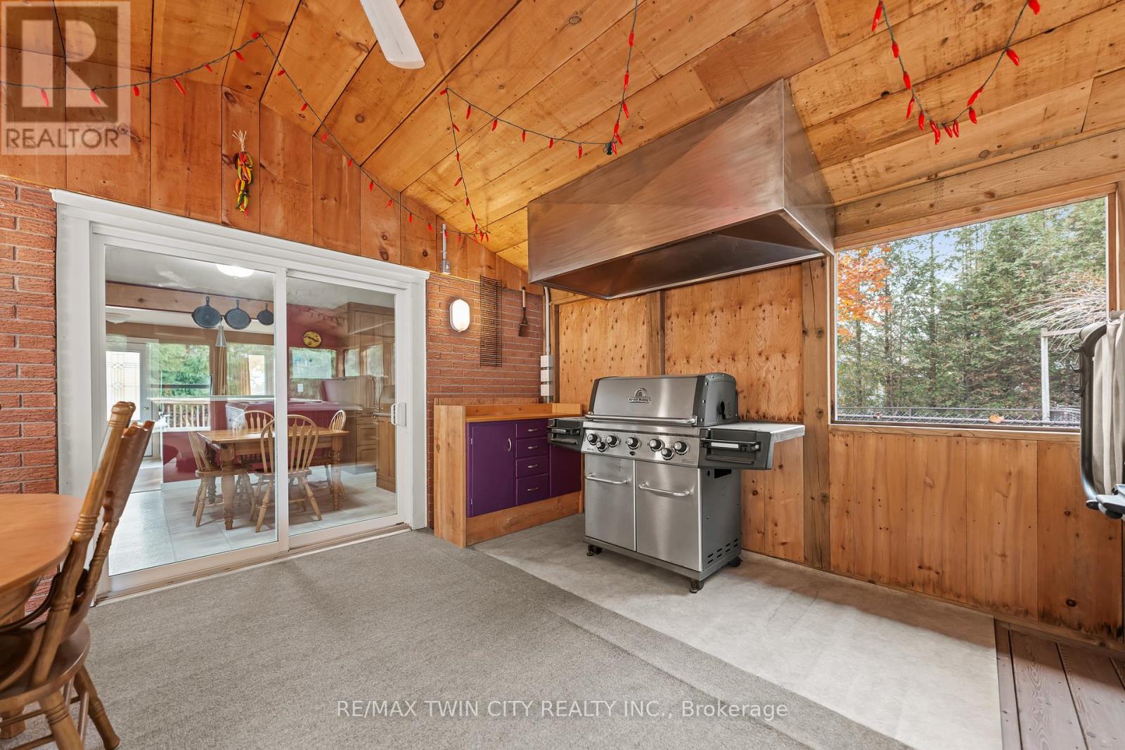 1297 Queens Bush Road, Wellesley, Ontario  N0B 2T0 - Photo 16 - X12870470