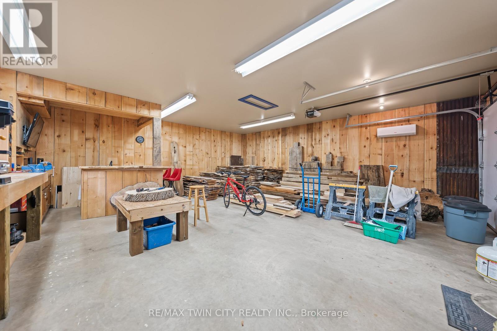 1297 Queens Bush Road, Wellesley, Ontario  N0B 2T0 - Photo 37 - X12870470