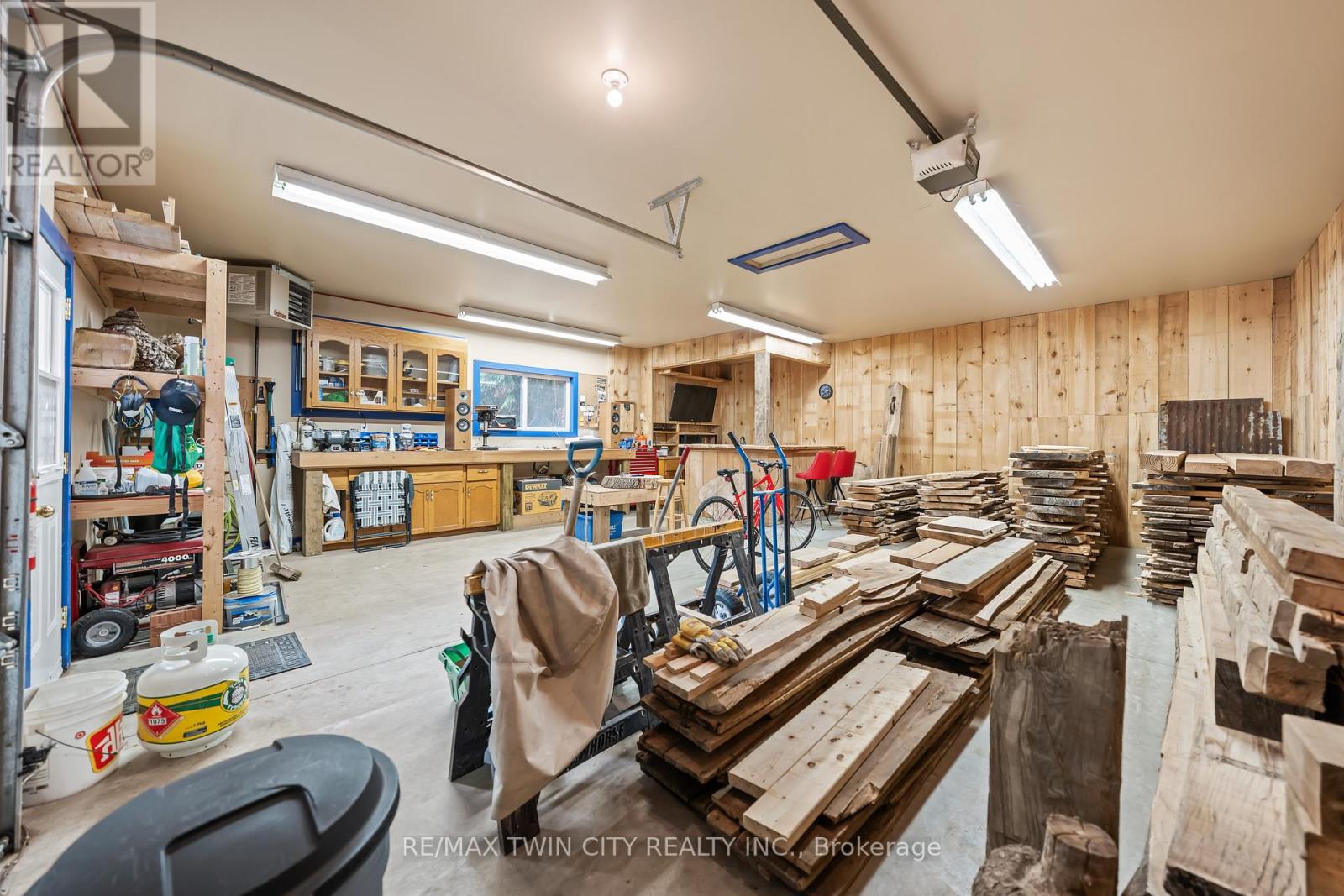 1297 Queens Bush Road, Wellesley, Ontario  N0B 2T0 - Photo 38 - X12870470