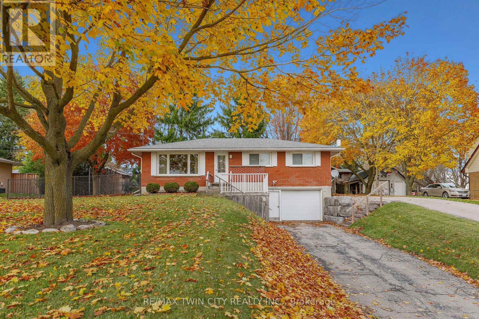 1297 Queens Bush Road, Wellesley, Ontario  N0B 2T0 - Photo 4 - X12870470