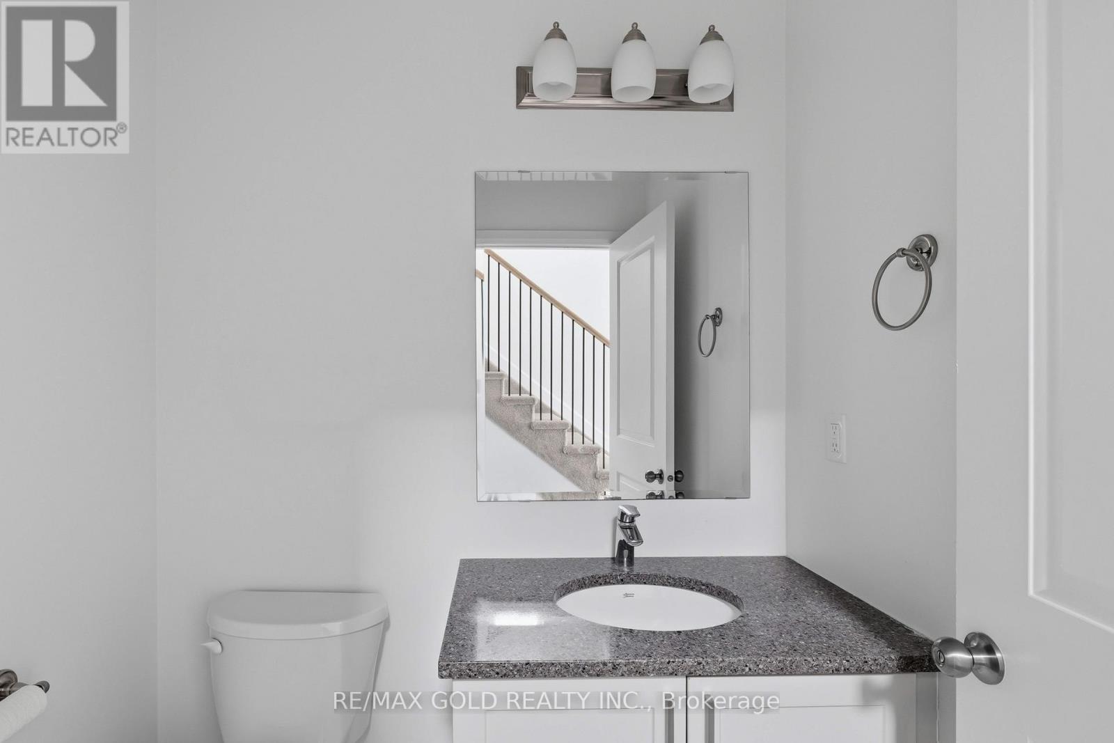 33 Walden Pond Drive, Loyalist (Amherstview), Ontario  K7N 0E7 - Photo 6 - X12870510