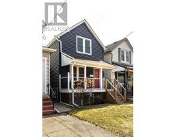 74 BELMONT AVENUE, Hamilton, Ontario