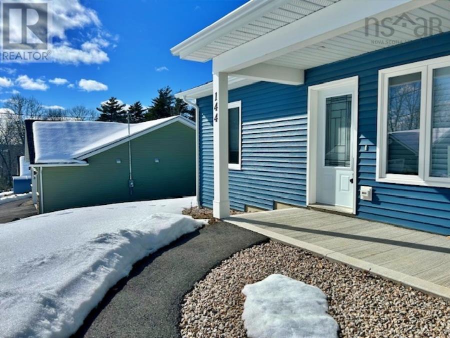 144 Winburn Avenue, Northwood Estates, Bridgewater, Nova Scotia  B4V 3S9 - Photo 3 - 202528859