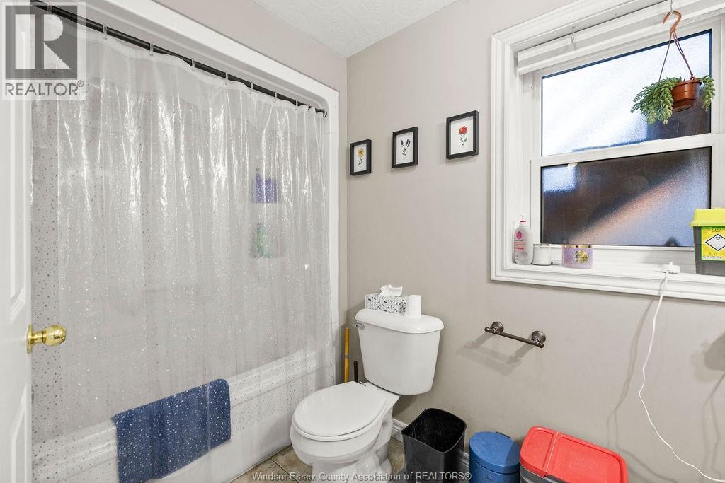 1146 Howard Avenue, Windsor, Ontario  N9A 1S7 - Photo 12 - 26005108