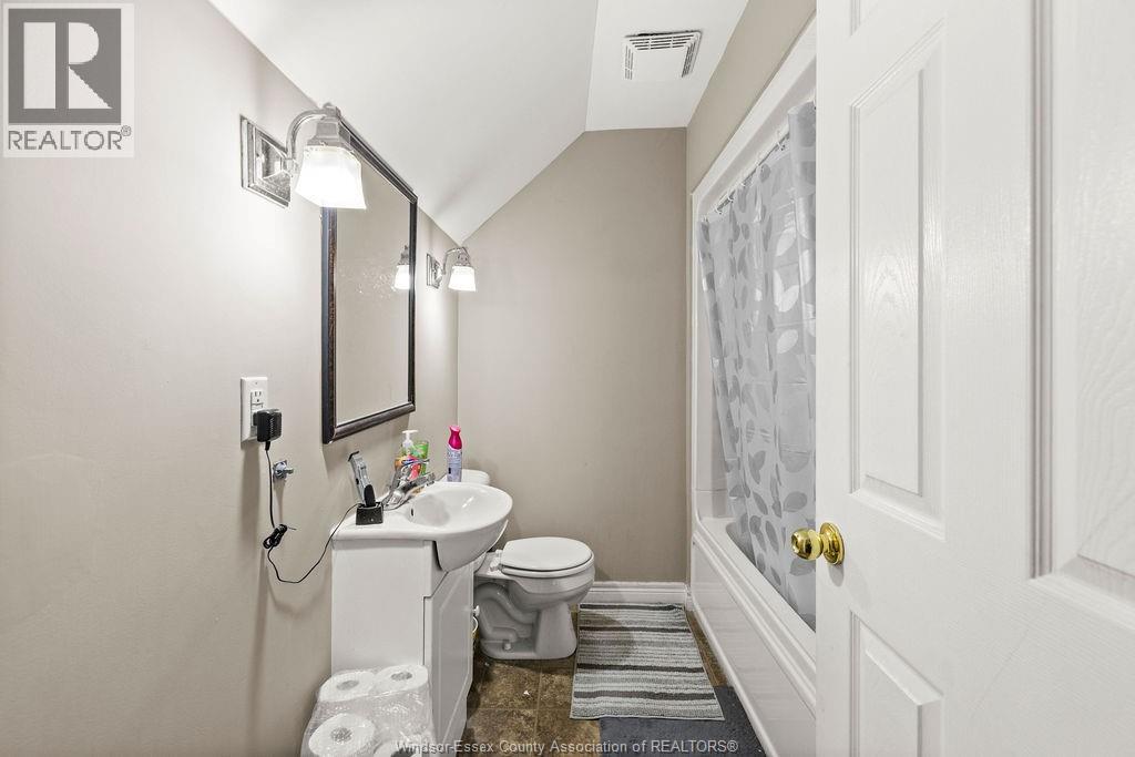 1146 Howard Avenue, Windsor, Ontario  N9A 1S7 - Photo 19 - 26005108