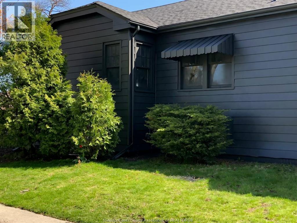 5425 Riverside Drive East, Windsor, Ontario  N8S 1A5 - Photo 2 - 26004827