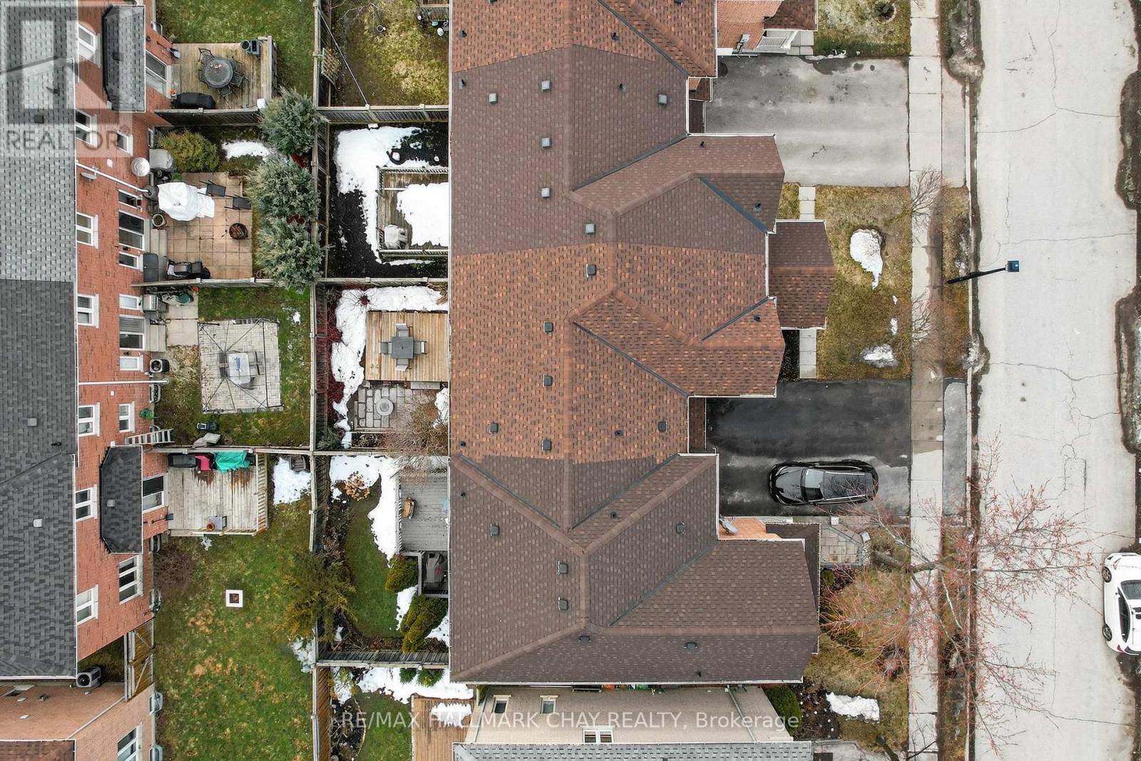 83 Beare Trail, Newmarket, Ontario  L3X 3B3 - Photo 27 - N12868088