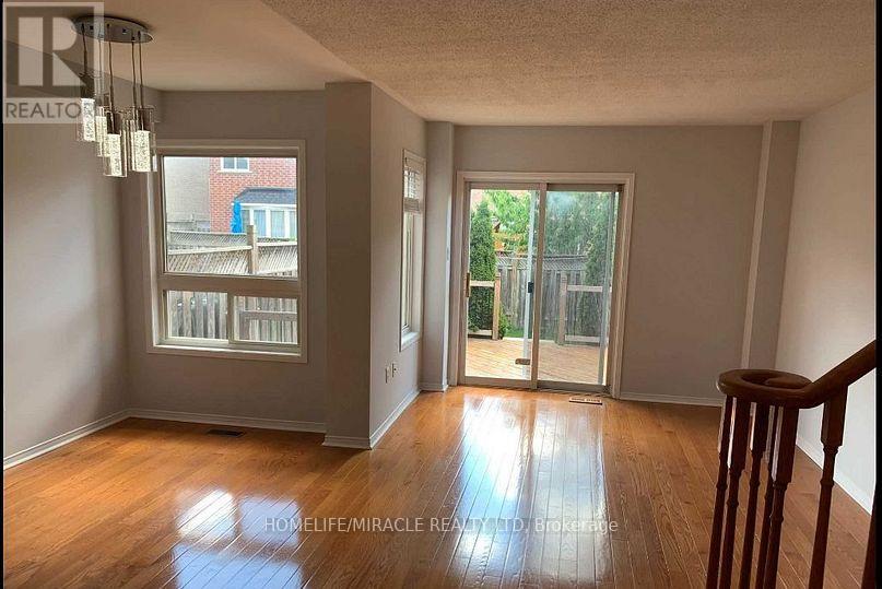 7247 Lowville Heights, Mississauga, Ontario  L5N 8L3 - Photo 11 - W12869842