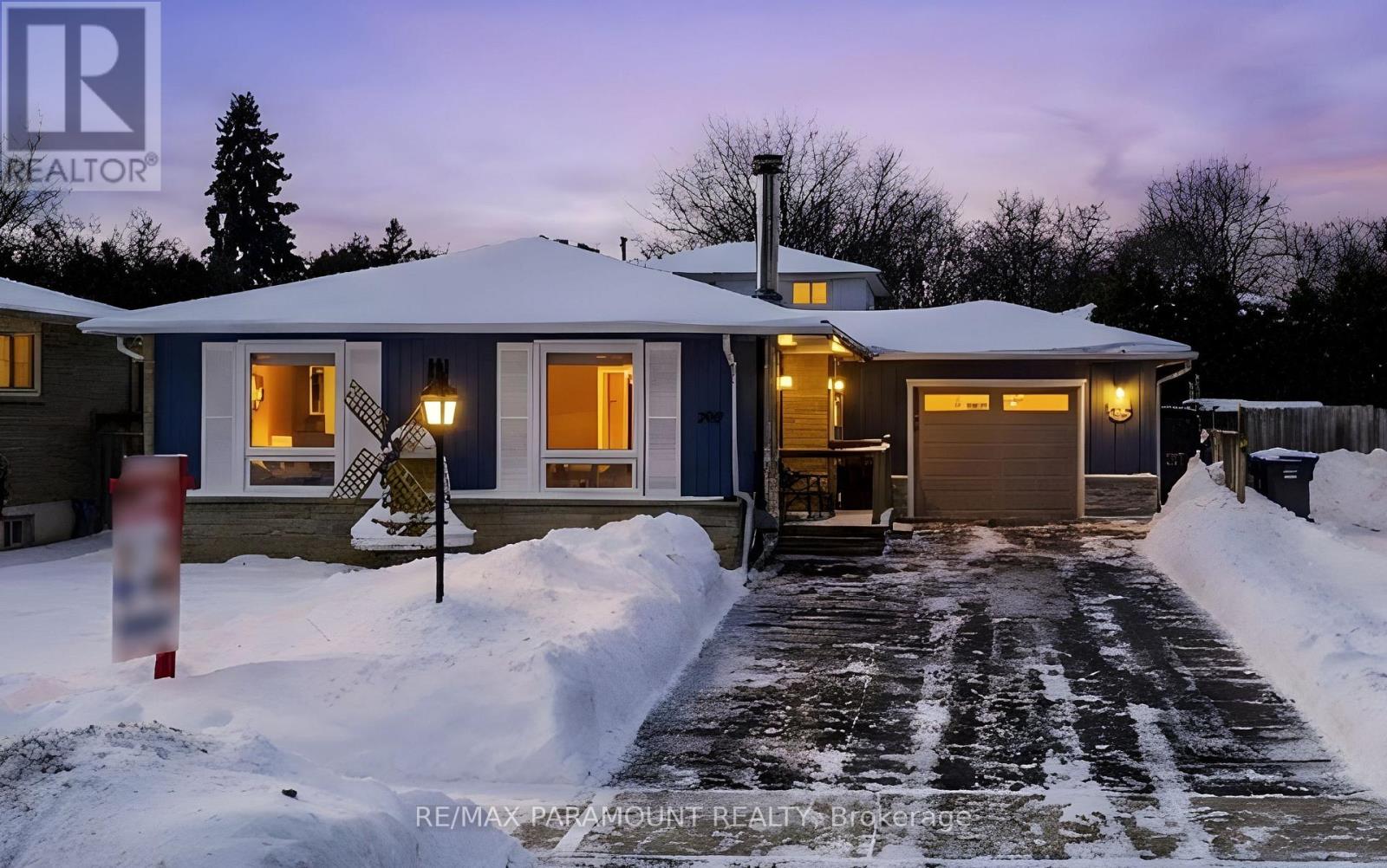 202 ARCHDEKIN DRIVE, Brampton, Ontario