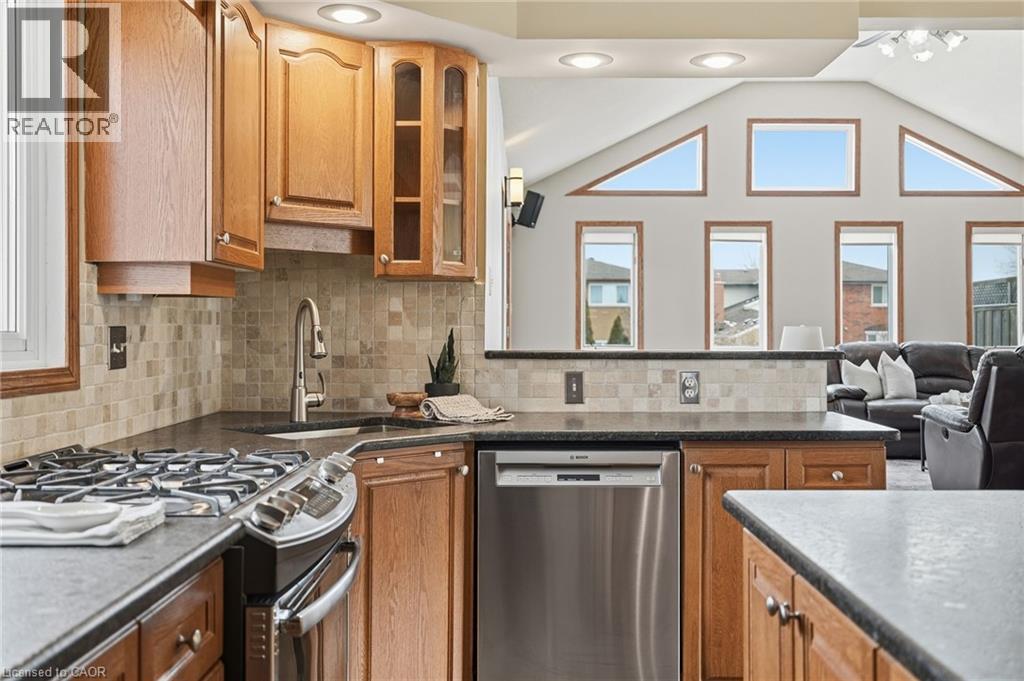 228 Green Road, Stoney Creek, Ontario  L8E 2A5 - Photo 13 - 40804531