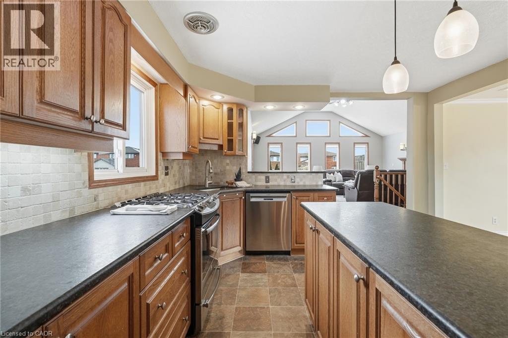 228 Green Road, Stoney Creek, Ontario  L8E 2A5 - Photo 11 - 40804531