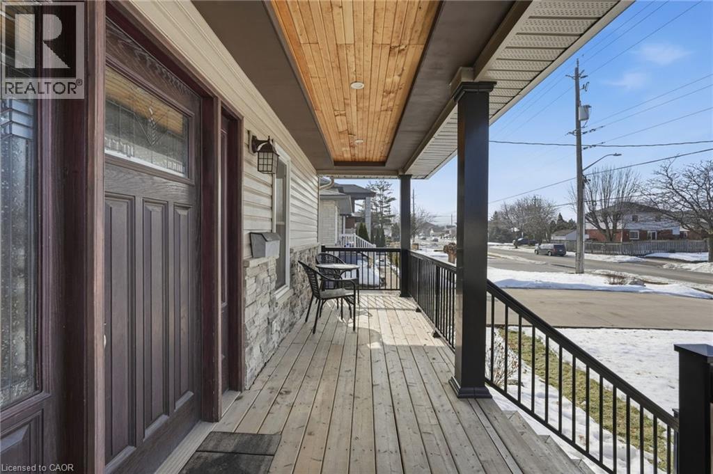 228 Green Road, Stoney Creek, Ontario  L8E 2A5 - Photo 4 - 40804531