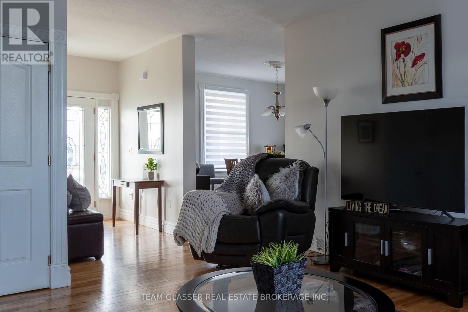 139 Wesley Street, Dutton/dunwich, Ontario  N0L 1J0 - Photo 4 - X12870828