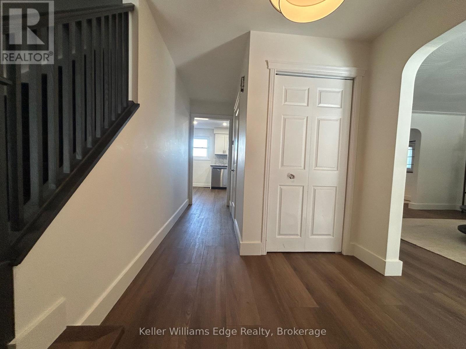 15 Hildegard Drive, Hamilton, Ontario  L8K 5S1 - Photo 2 - X12870782